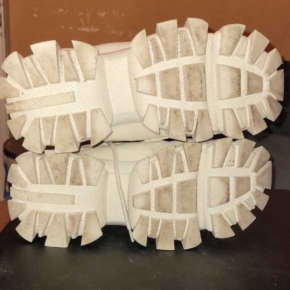 White Kids Sneakers - Picture 5 of 7